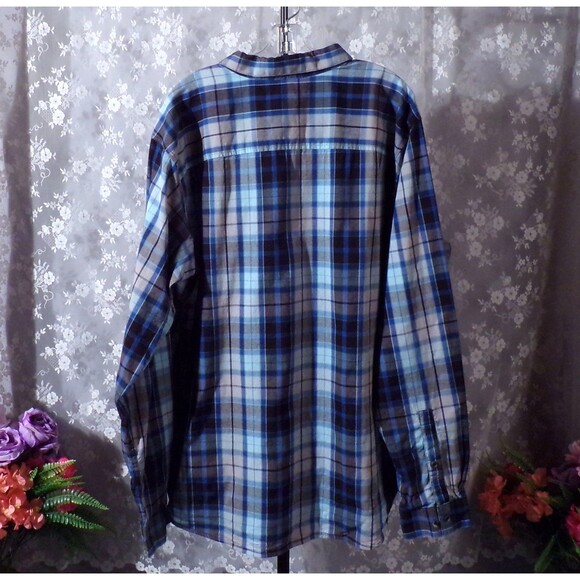 Columbia Button Down Shirt Size XL Blue Black Plaid Long Sleeve Cabin Cotton - Picture 2 of 6